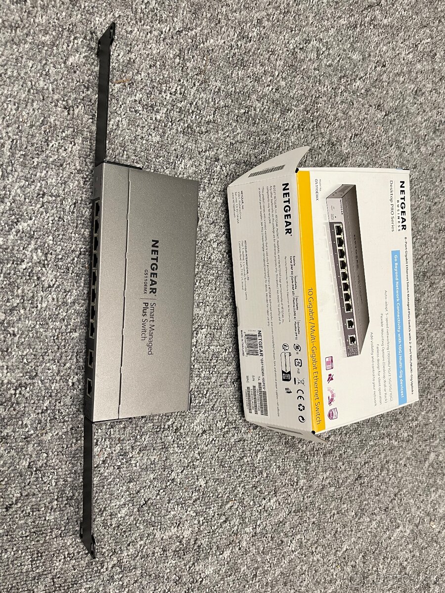 Switch netgear GS110 EMX 8x1Gb + 2x 10Gb - managed