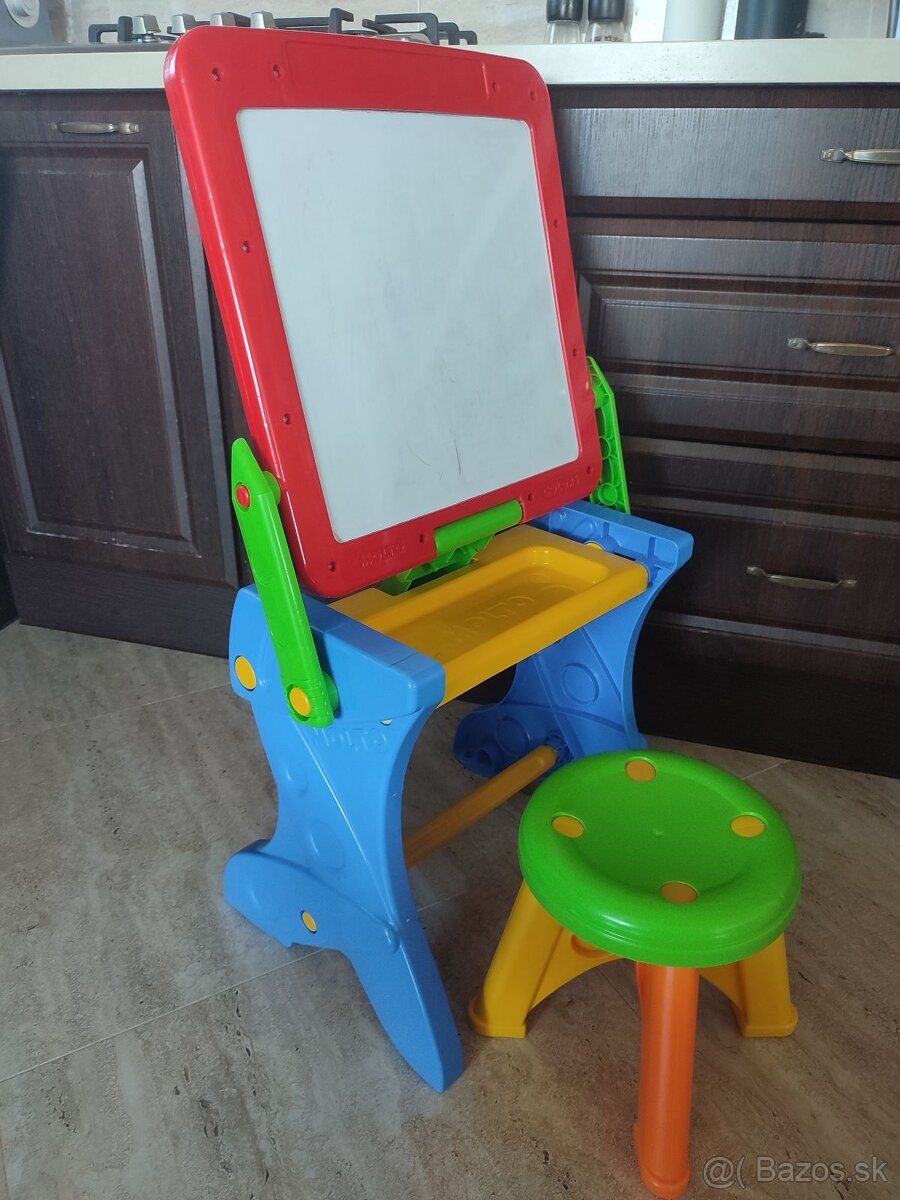 Magnetický stôl a tabuľa na písanie so stoličkou