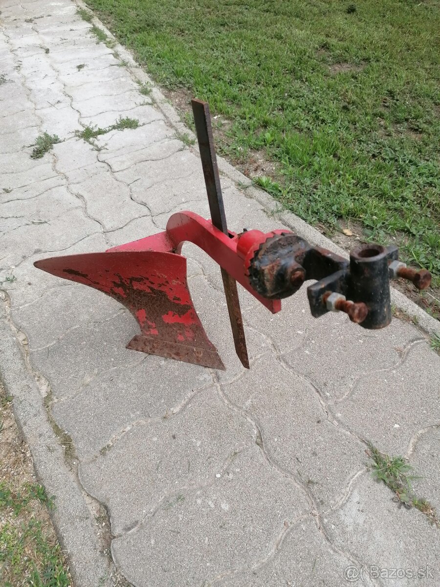 Pluh