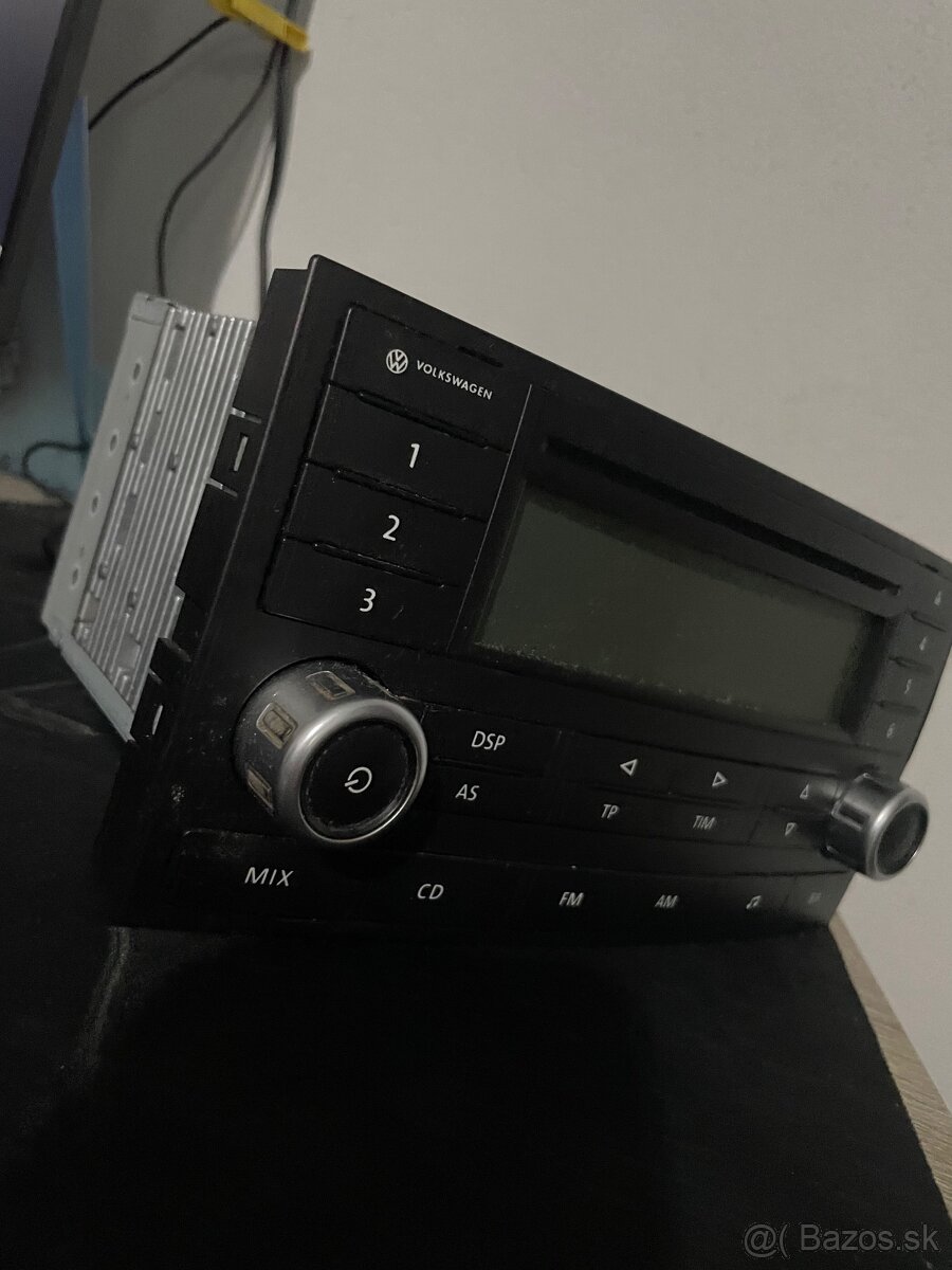 Rádio Delta 6 z VW Touareg