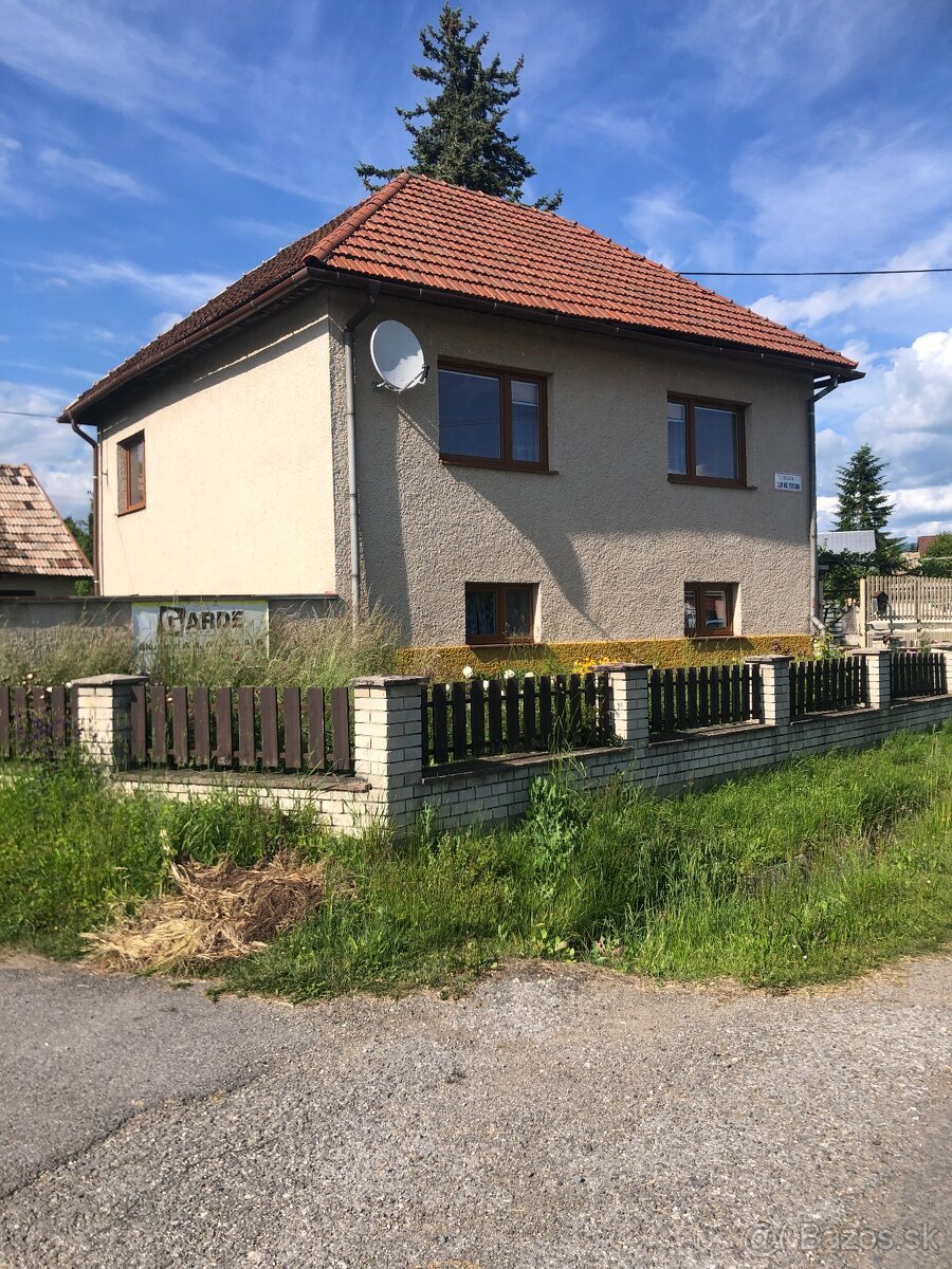 Vymením 5-izbový rodinný dom za byt vo Zvolene alebo okolí