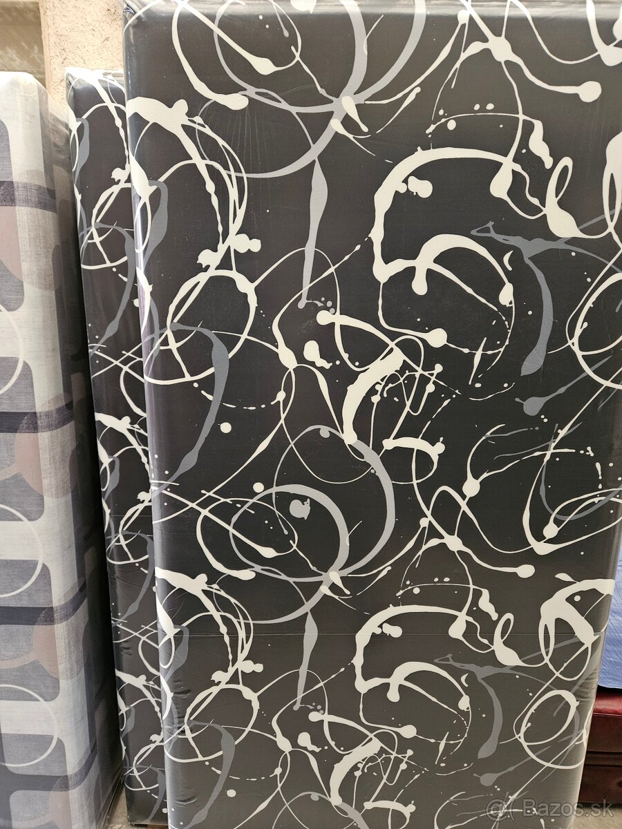 Molitánová váľanda s úložným priestorom