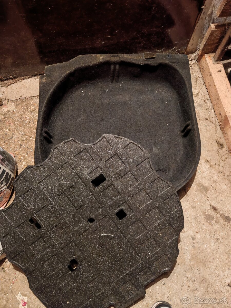 Renault Megane 3 grandtour výplň kufra