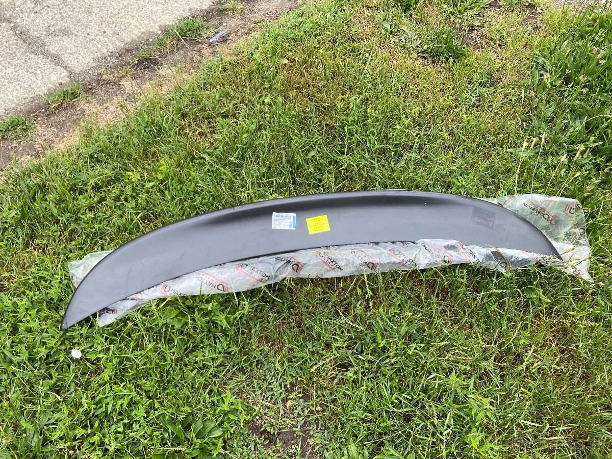 BMW e60 spoiler zadnej kapoty maxton
