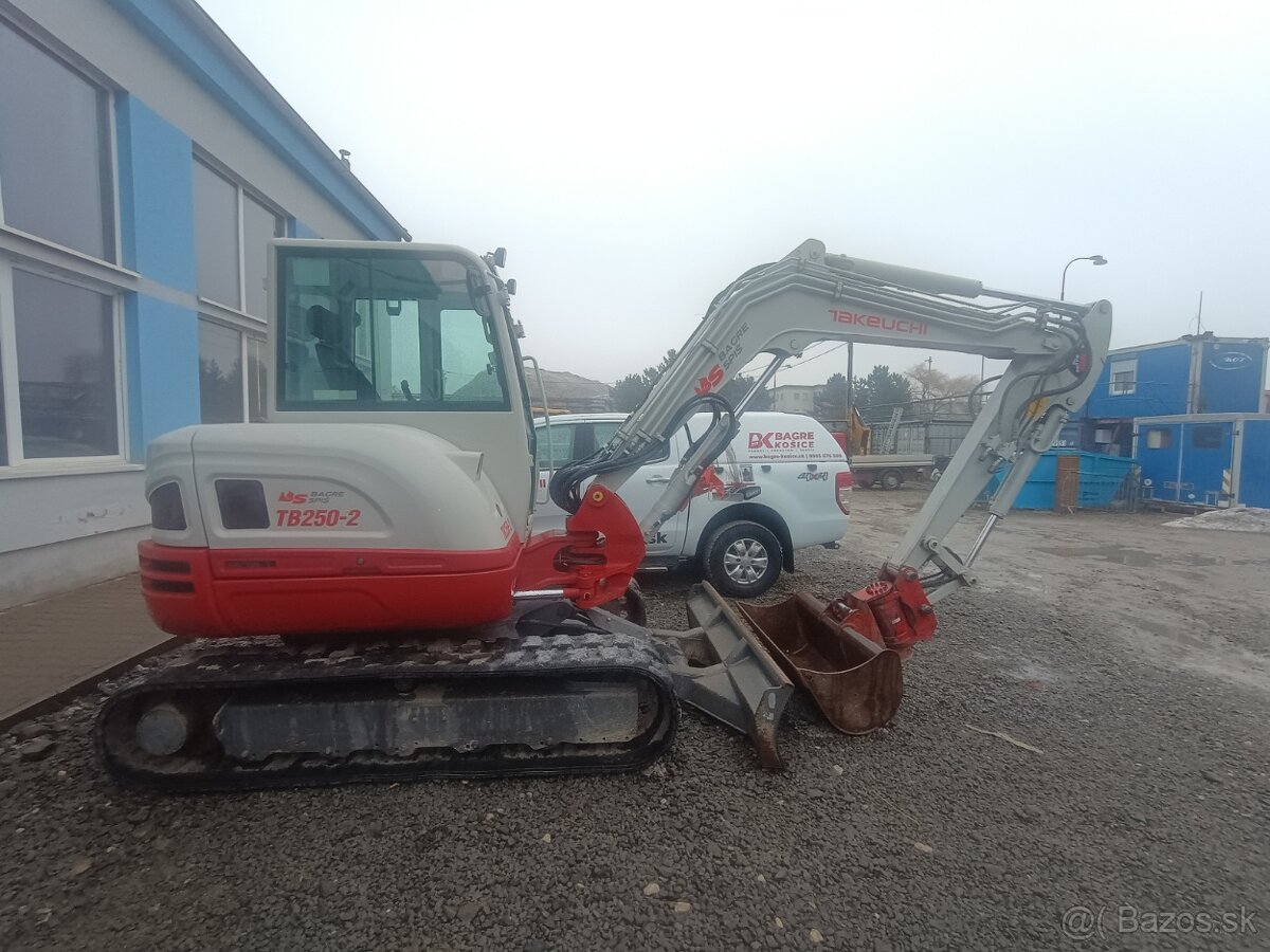 Bager Takeuchi TB250-2