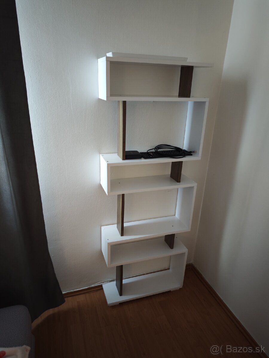 Poličky