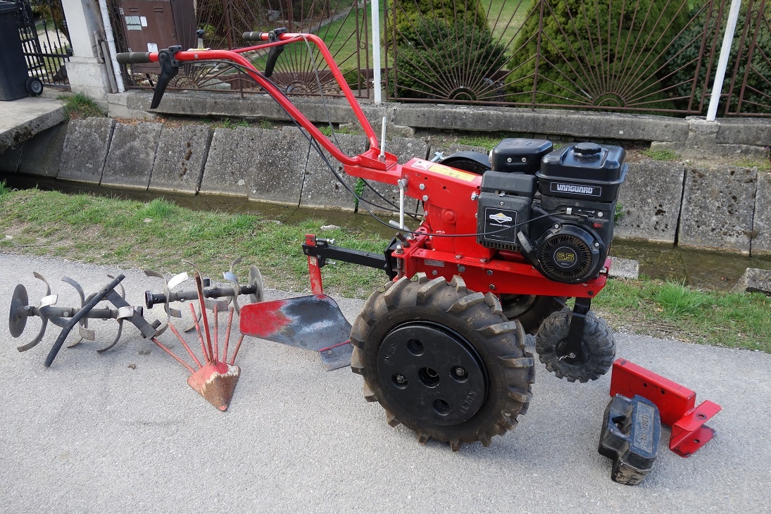 malotraktor Mountfield MS 07 IN