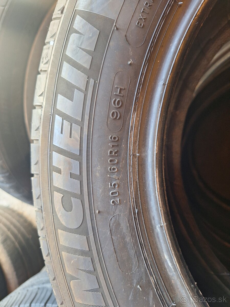 Predàm 4 letnè pneumatiky Michelin energy saver 205/60/R16 r