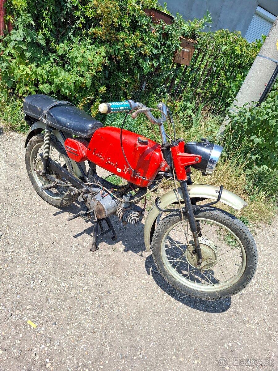 Jawa 23 mustang