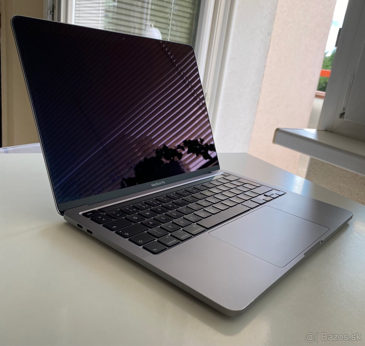 MacBook Pro 13" (2020) | 1TB SSD | 16GB RAM | Touch Bar