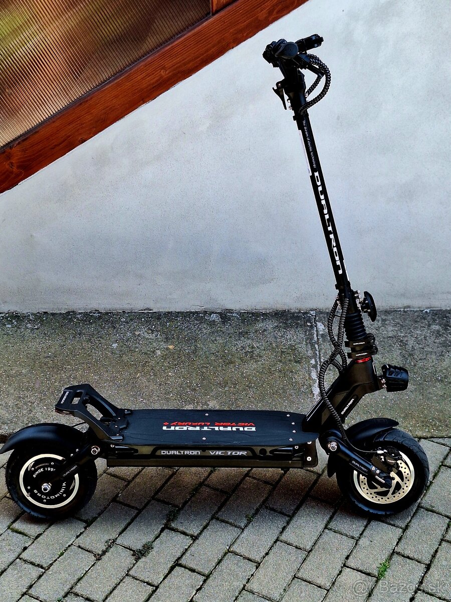 Dualtron Victor Luxury Plus + v záruke najazdene 103 km