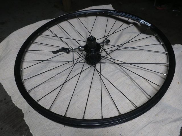 Predám MTB koleso 27,5"