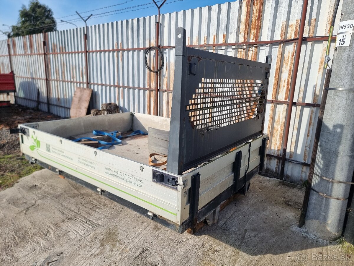 Predam nadstavbu valnik vlecka vyklapac