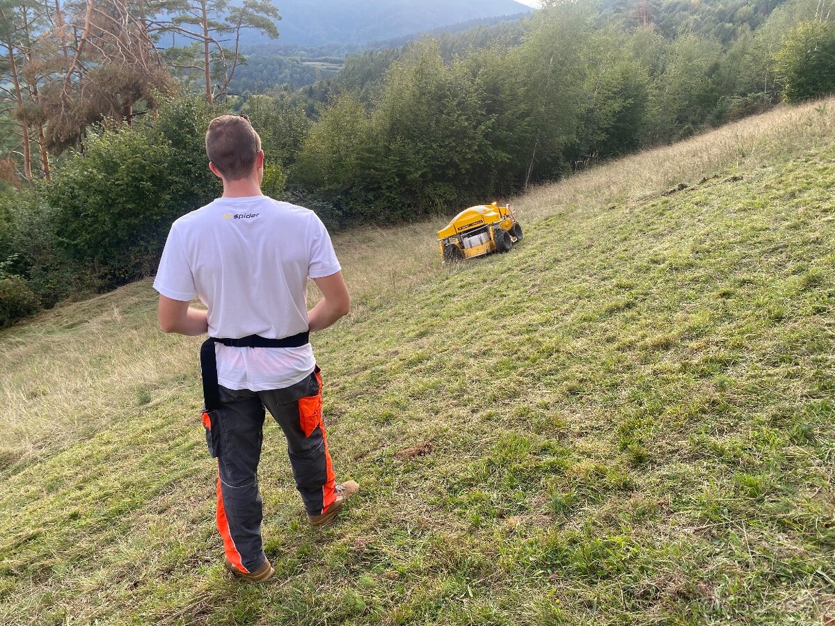 Čistenie pozemkov, kosenie svahov