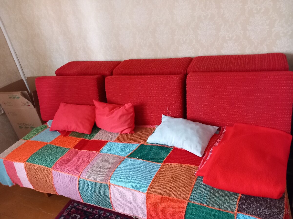 Gauč a kreslá