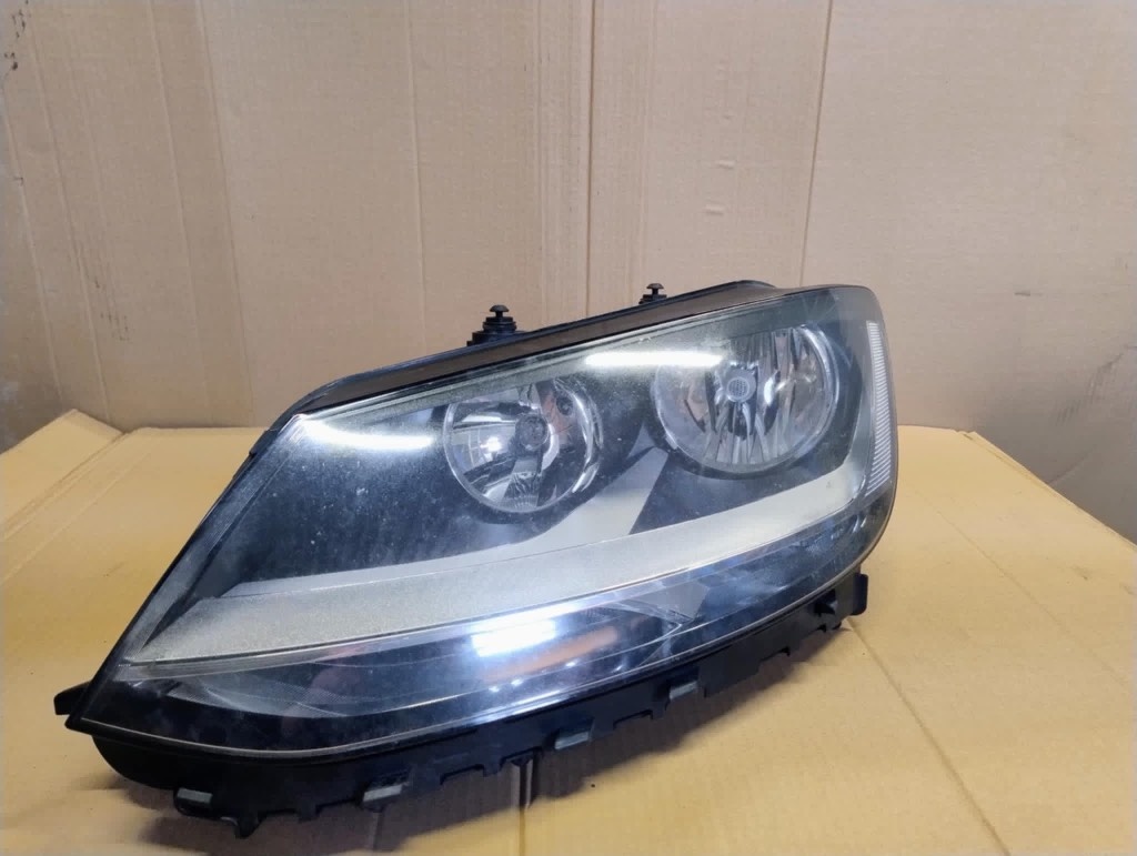 Predne svetlomety halogen Volkswagen Sharan 7N VW