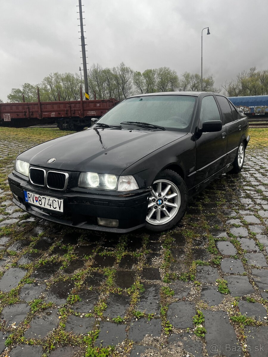 BMW e36 320i drift