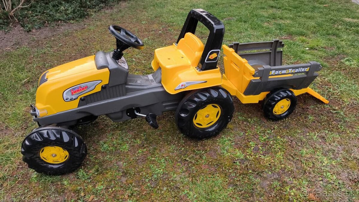 Detský šliapaci traktor