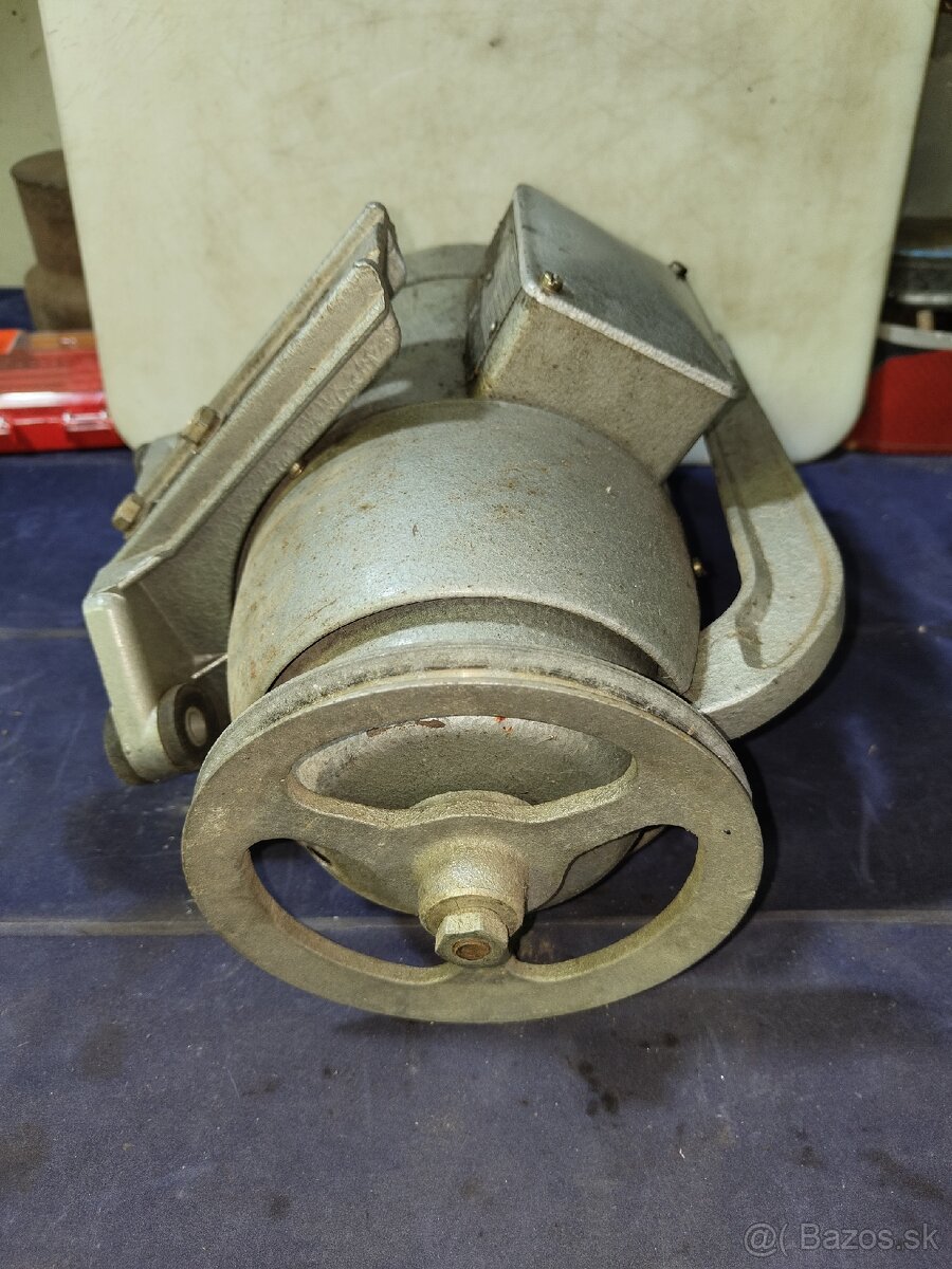 Elektromotor 400W so spojkou