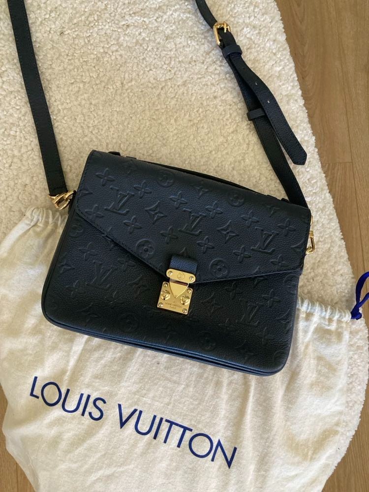 Luis Vuitton kozena kabelka deep blue