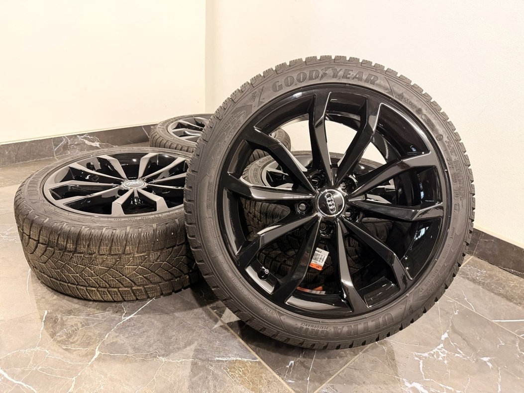 ❄️kolesa zimní audi a4 8w r18 s line 8w0601025h