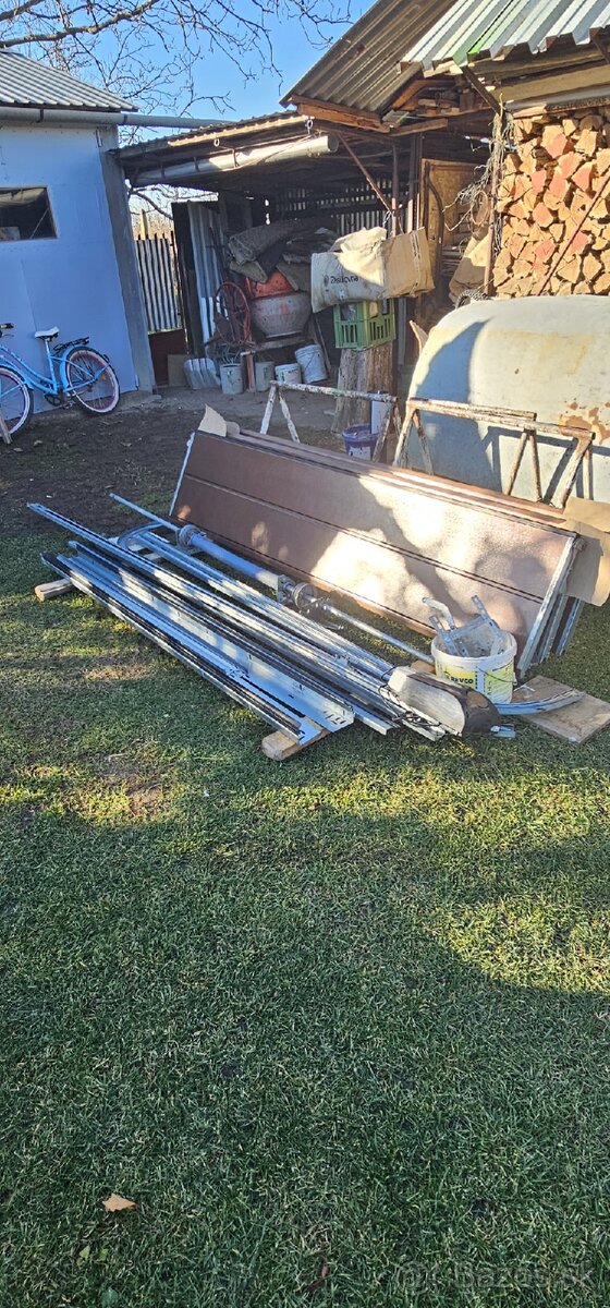 Automatická garážová brána