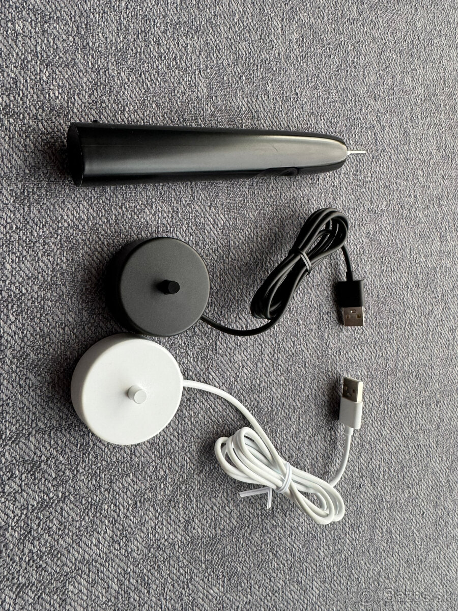 P: Philips Sonicare USB nabíjačky/základne + kefku