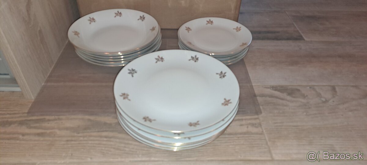 Porcelanovy servis a set na caj a pod