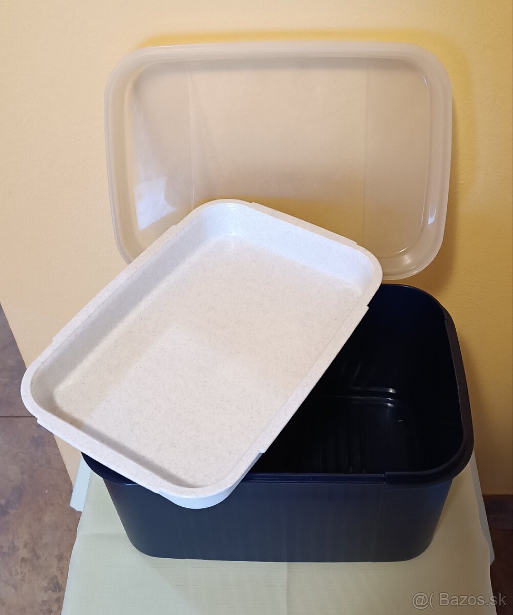 Tupperware dózy + valček na cesto