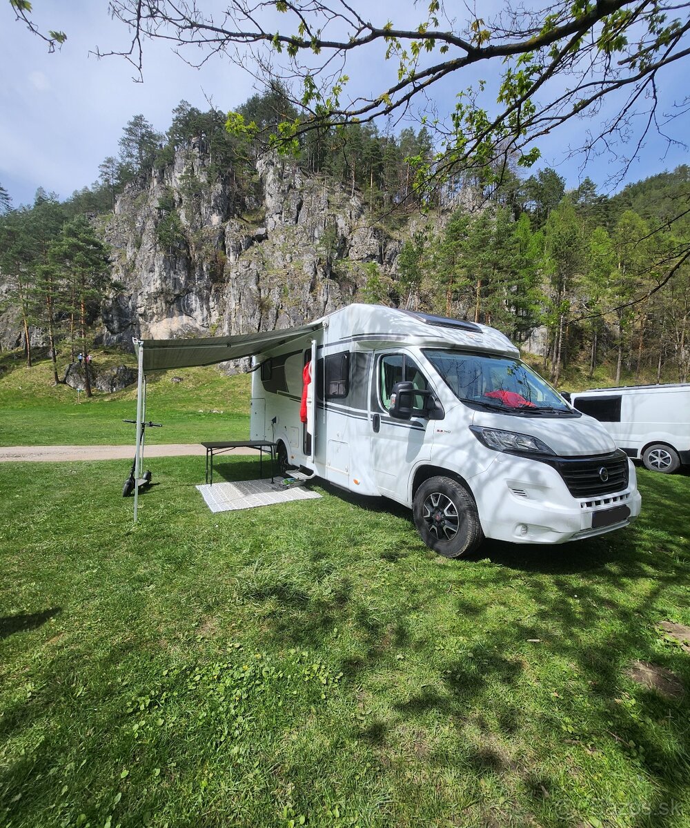 Polointegral Fiat Carado caravan