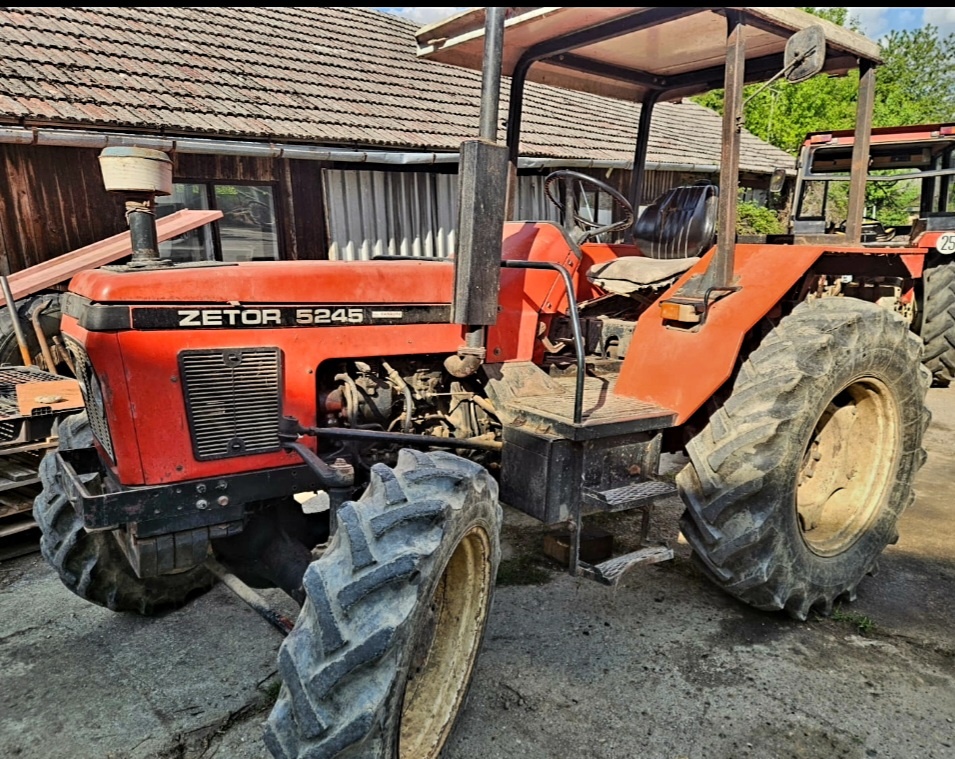 PREDAM TRAKTOR ZETOR 5245 DOVOZ SPANIELSKO
