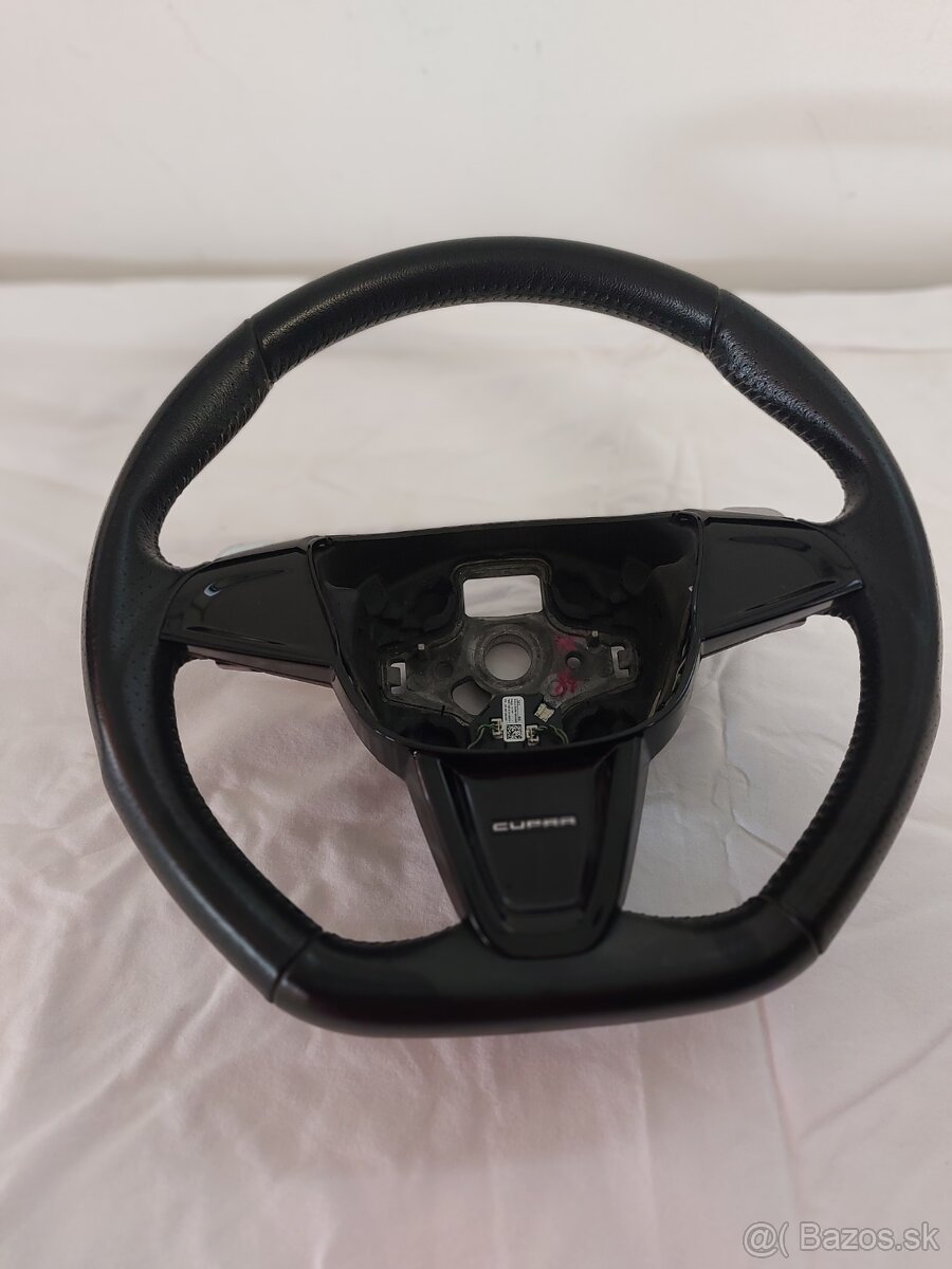 Koženy volant seat