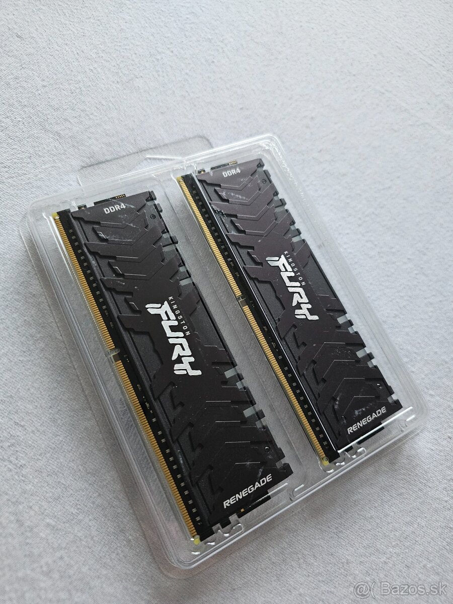 Kingston FURY 64 GB KIT DDR4 3200 MHz CL16 Renegade RGB