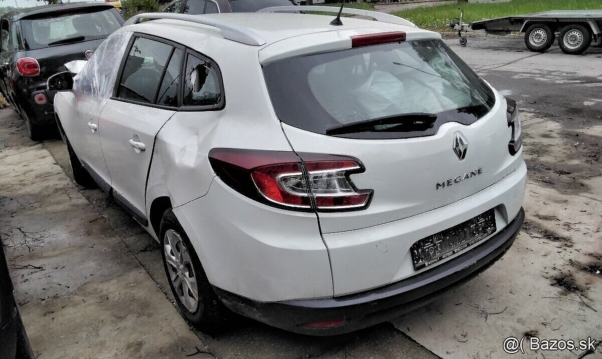 Renault Megane Grandtour III 1.6 2009 predám PIATE DVERE, NÁ