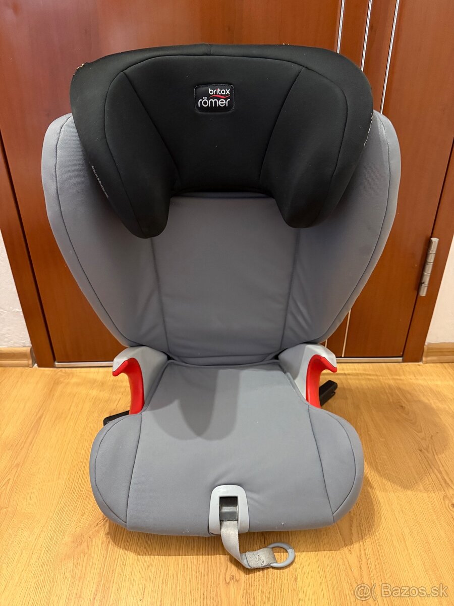 Autosedačka ROMER kidfix 15-36kg