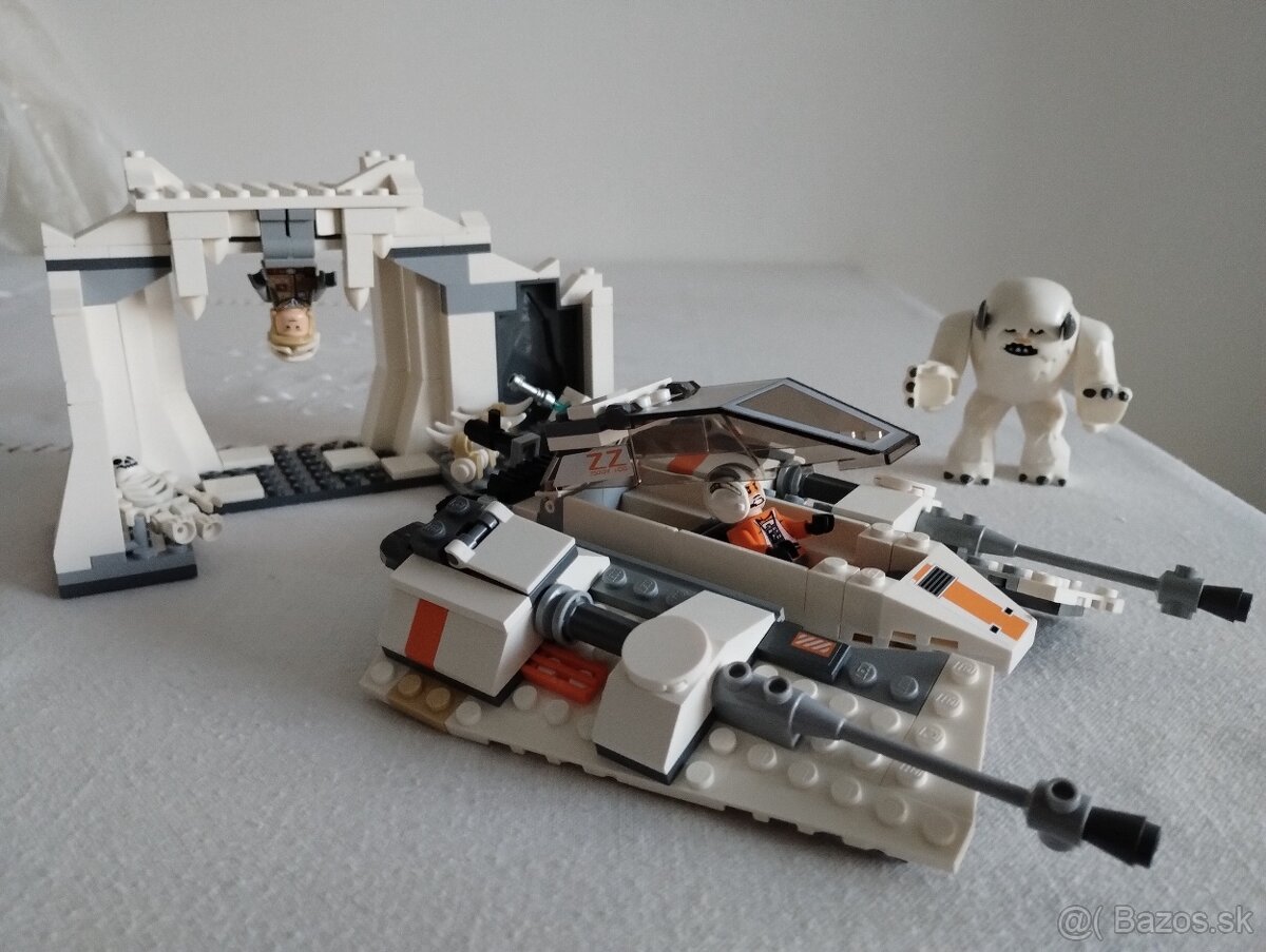 LEGO Star Wars 8089 Hoth Wampa Cave