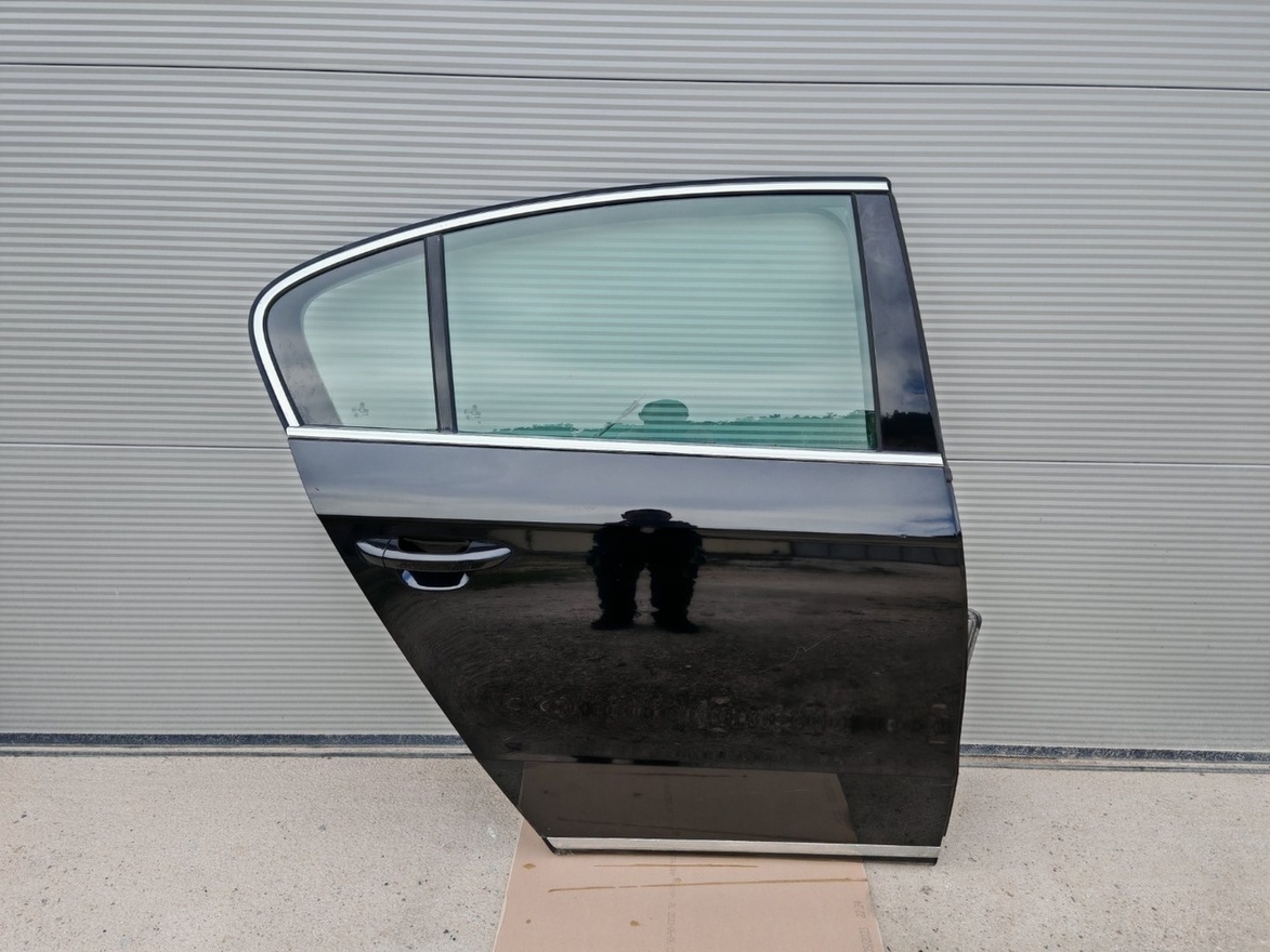 Prave zadne dvere VW Passat B7