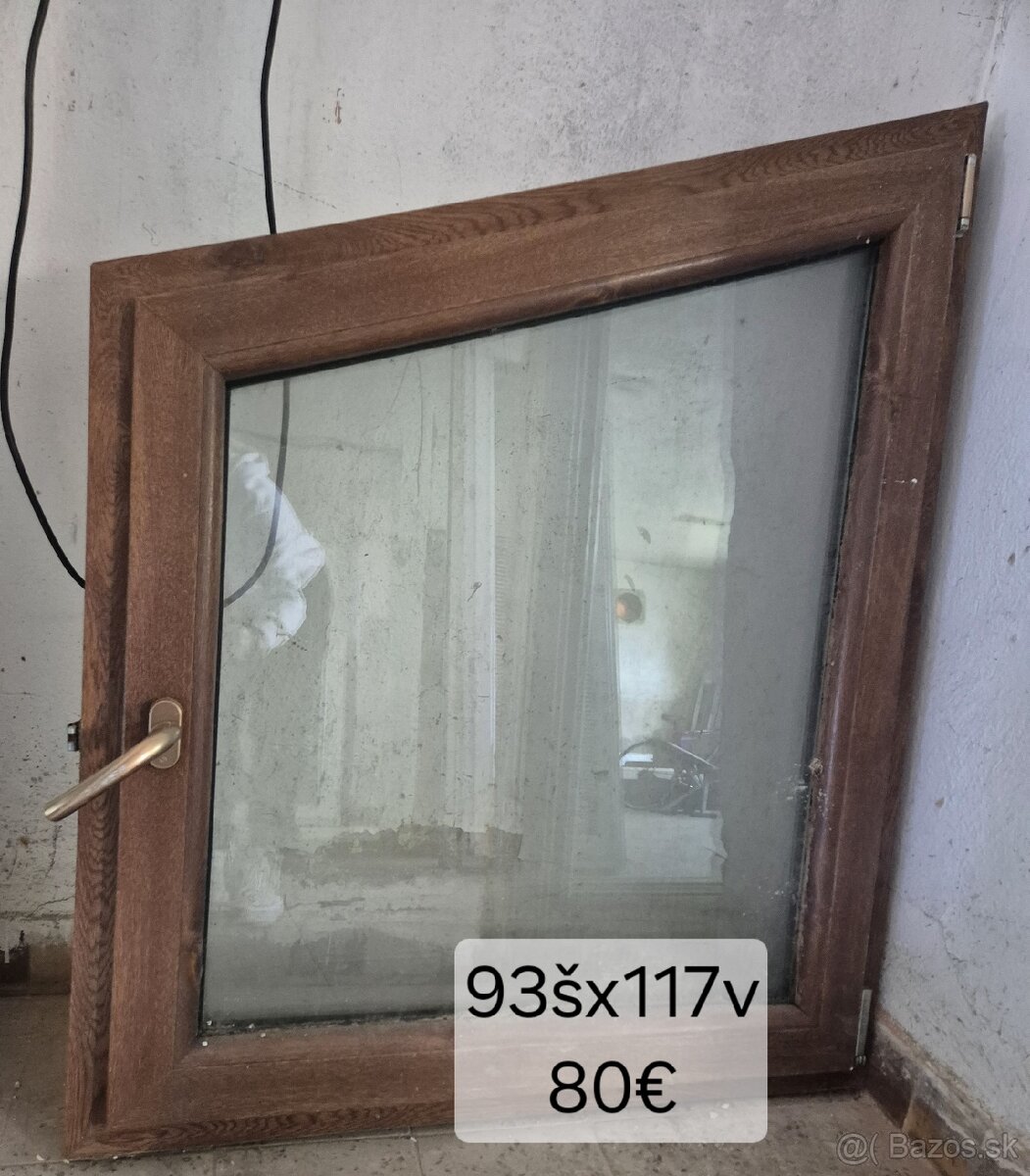 Plastové okno 93x117