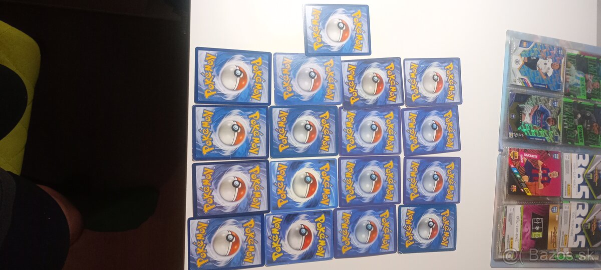 Pokémon karticky