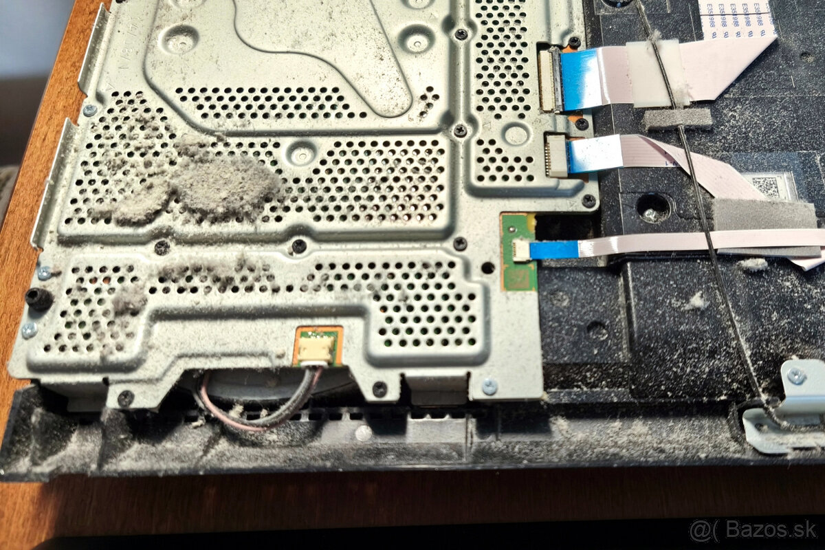 PS4 - Zbavte sa hluku a prehrievania