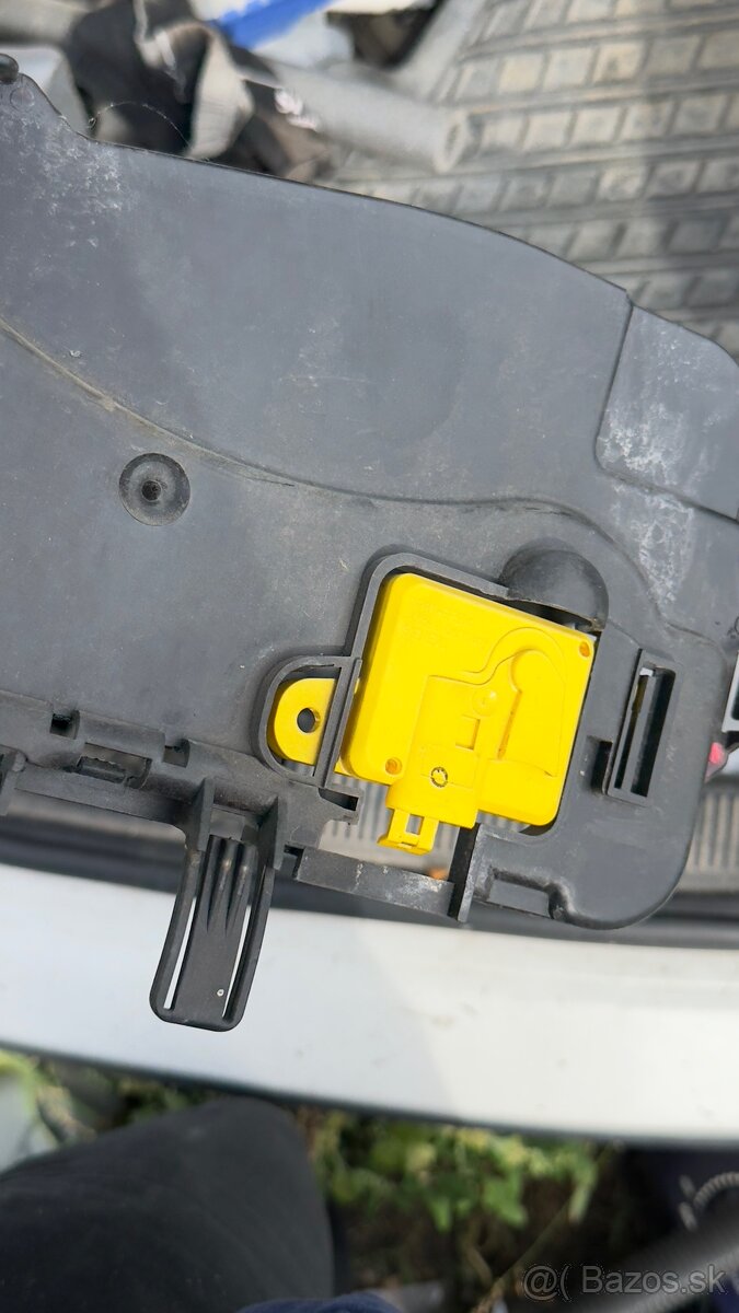 Airbag snimac dveri opel astra g