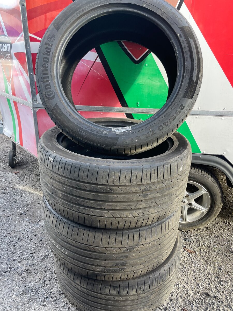Continental 295 40 R21