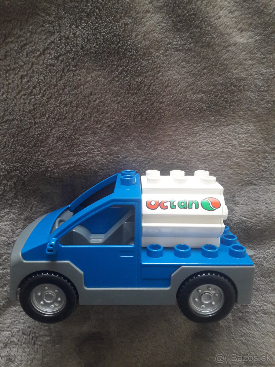 Lego Duplo auto