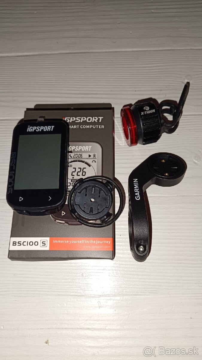 Predam GPS cyklopocitac BSC100S s drziakom a zadnym svetlom