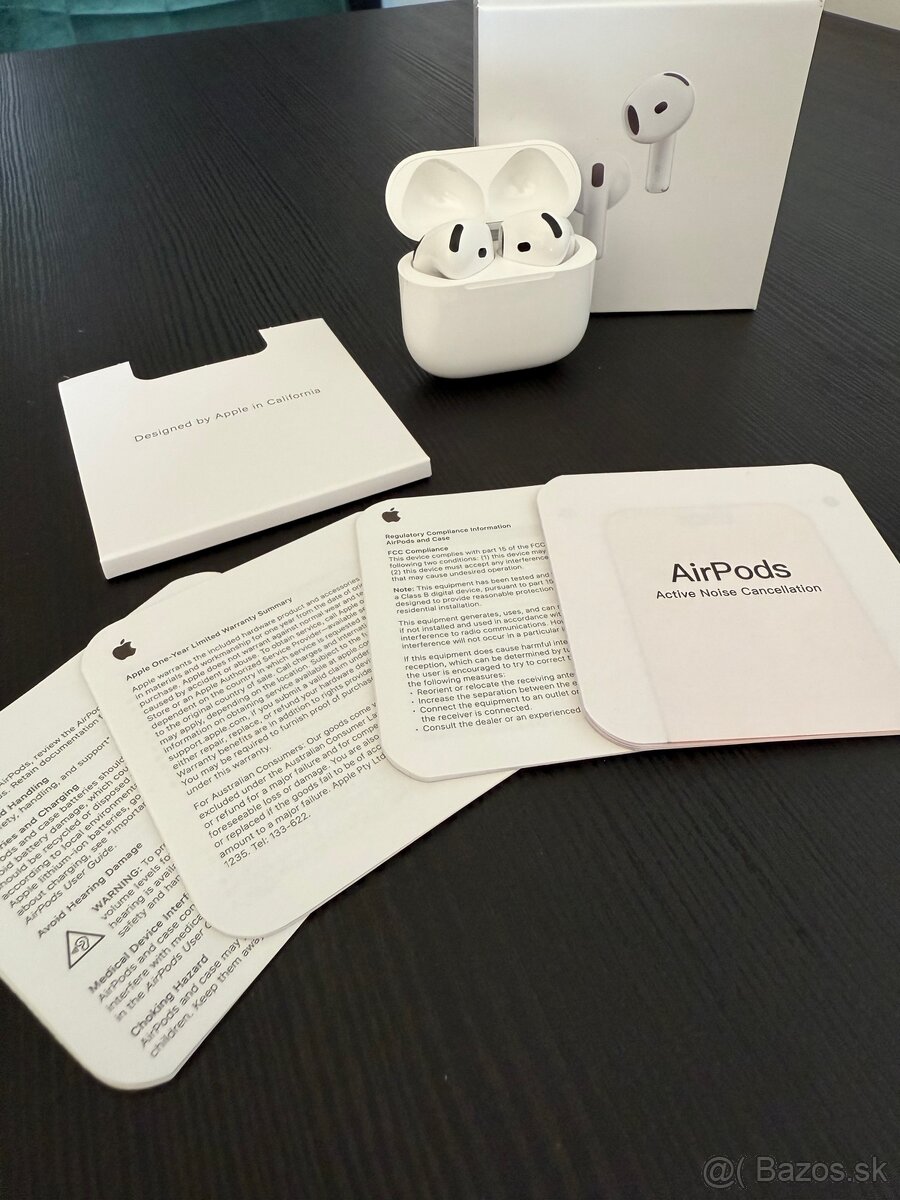 Apple AirPods 4 s aktívnym potlačením zvuku