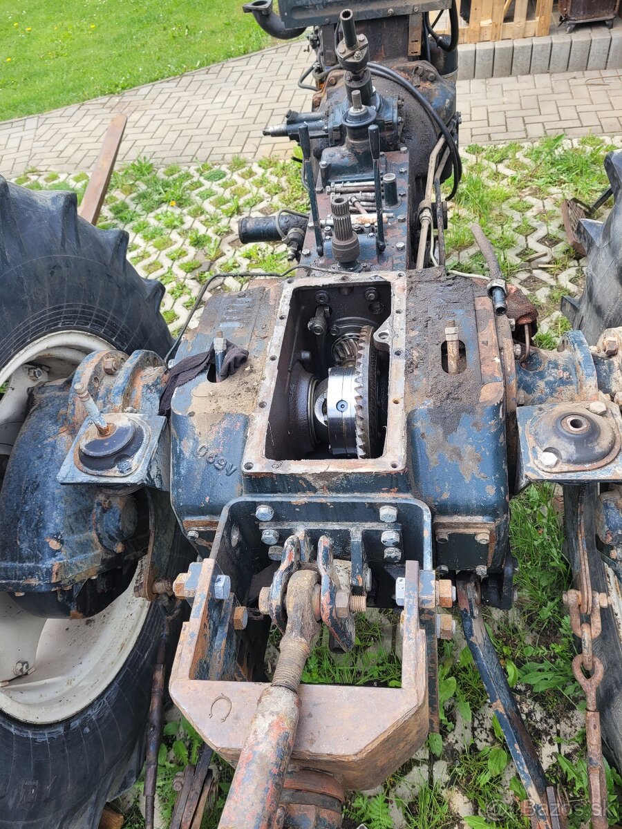 Zetor kabina, Zetor ramená , Zetor prevodovka