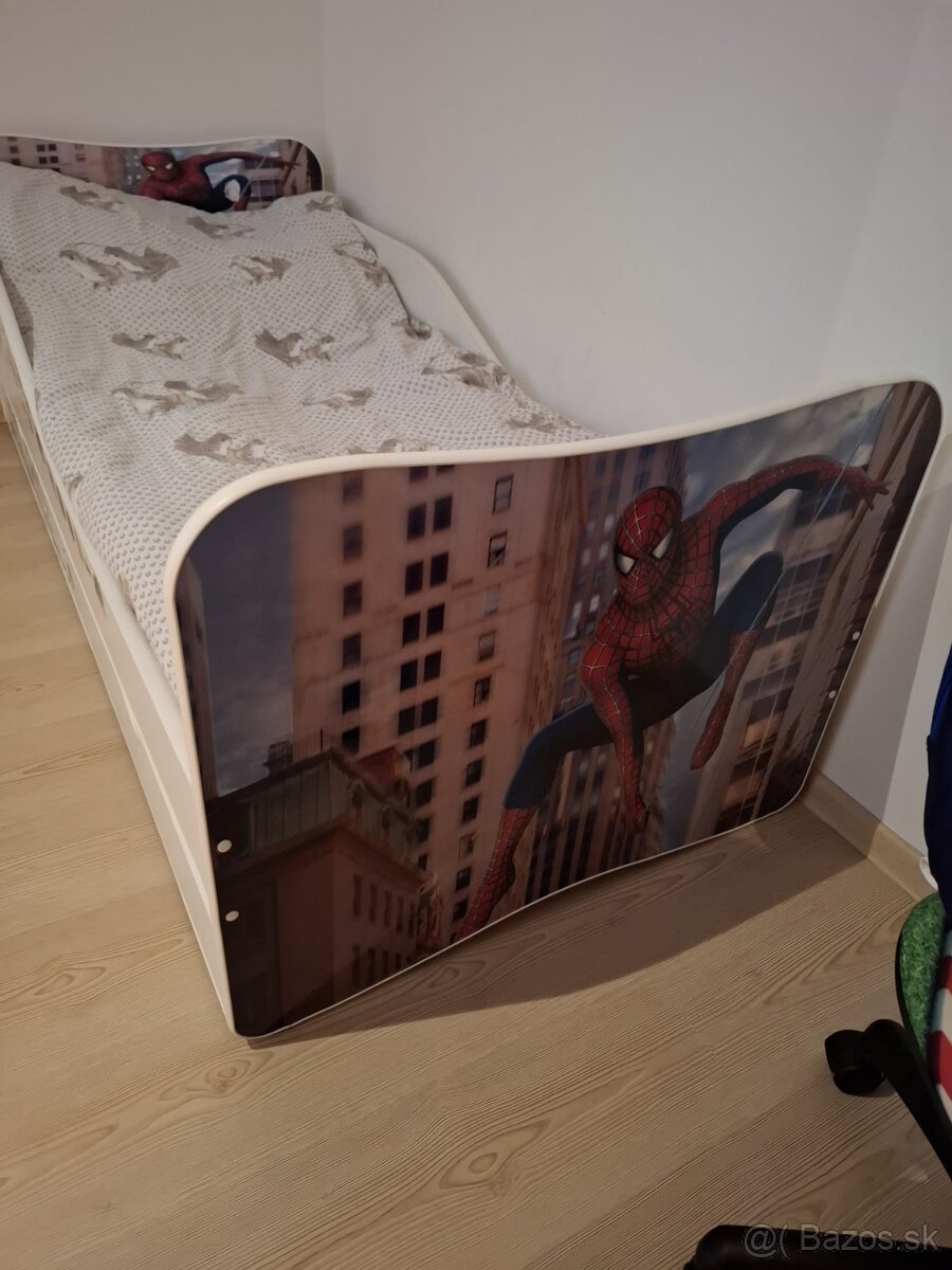 Posteľ