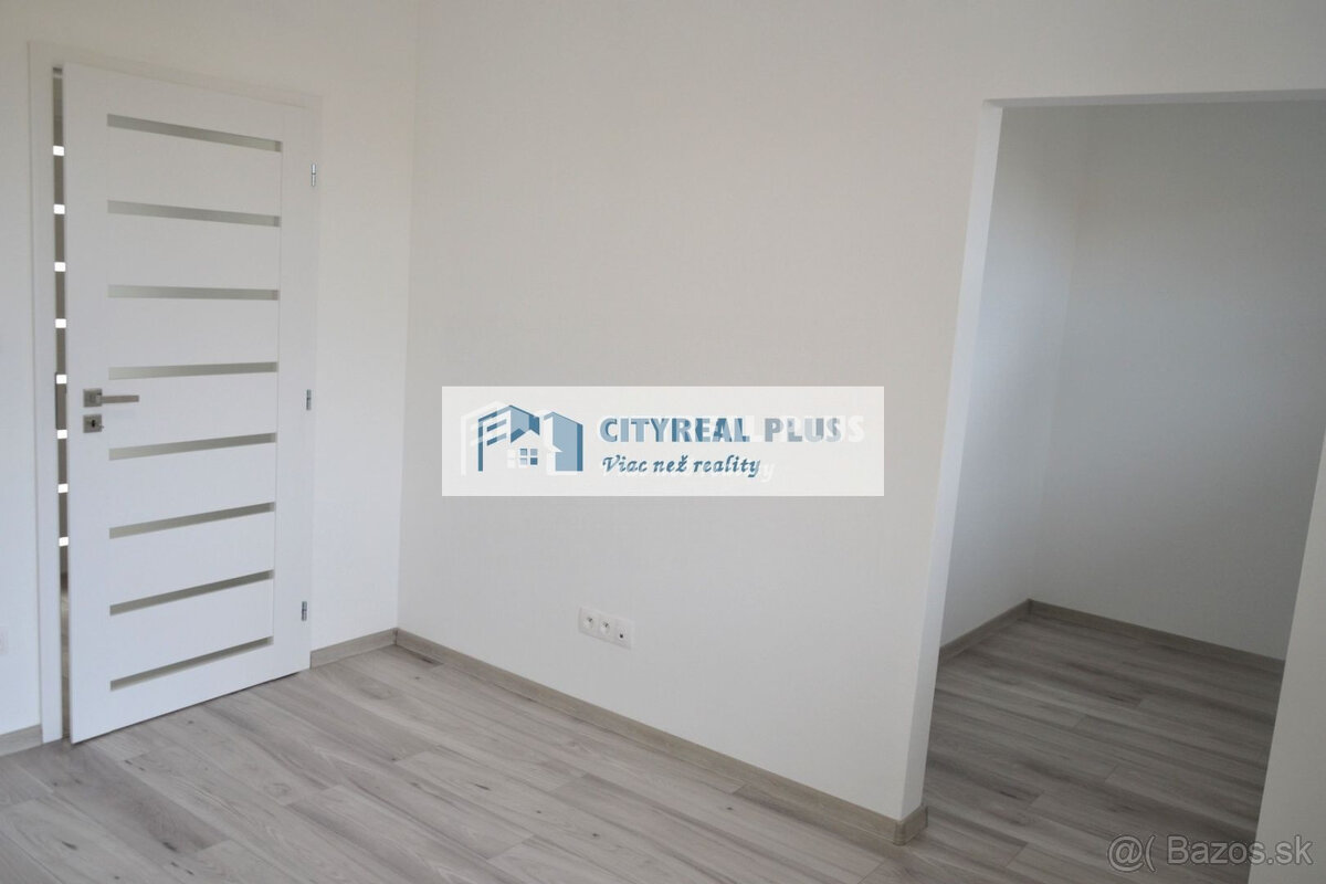 NA PREDAJ NADŠTANDARDNÁ NOVOSTAVBA S TERASOU A DVOJGARÁŽOU