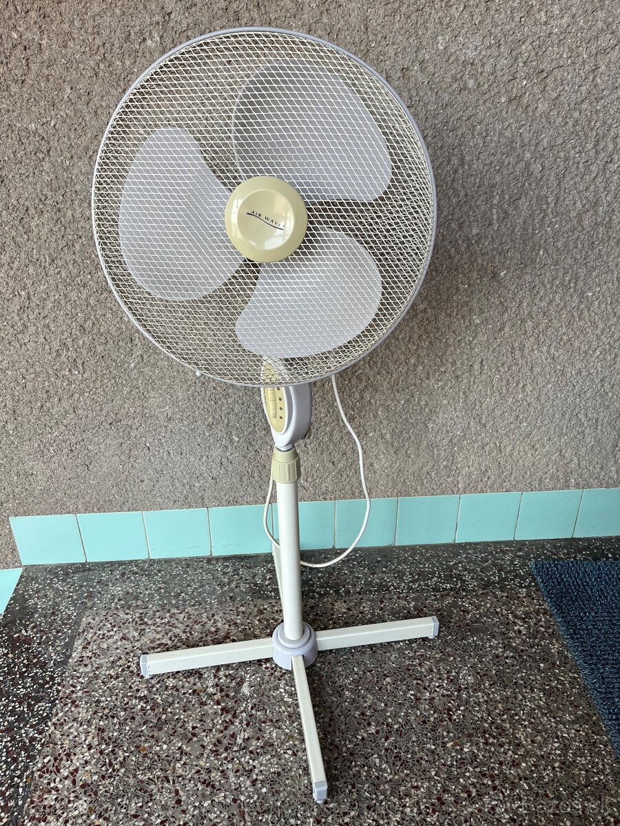 Stojanový ventilátor