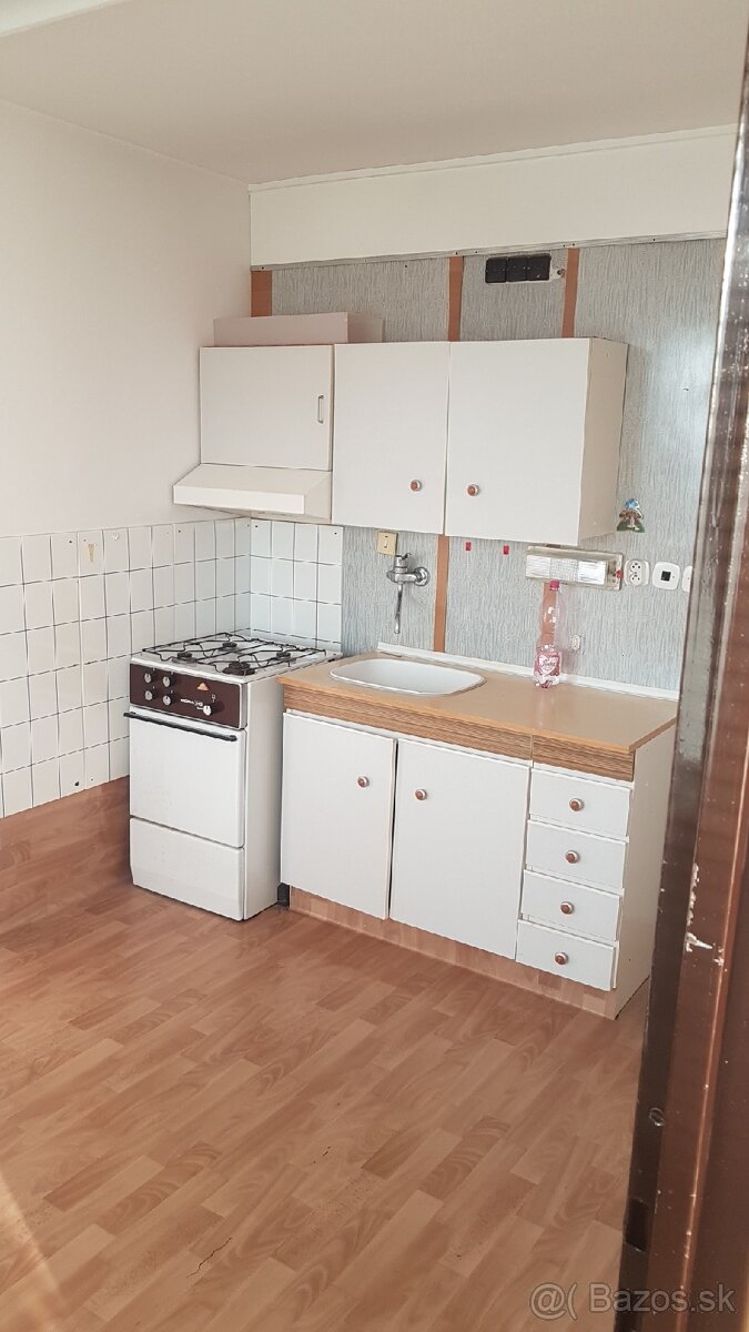 1.izbový byt s LO 6m Furča